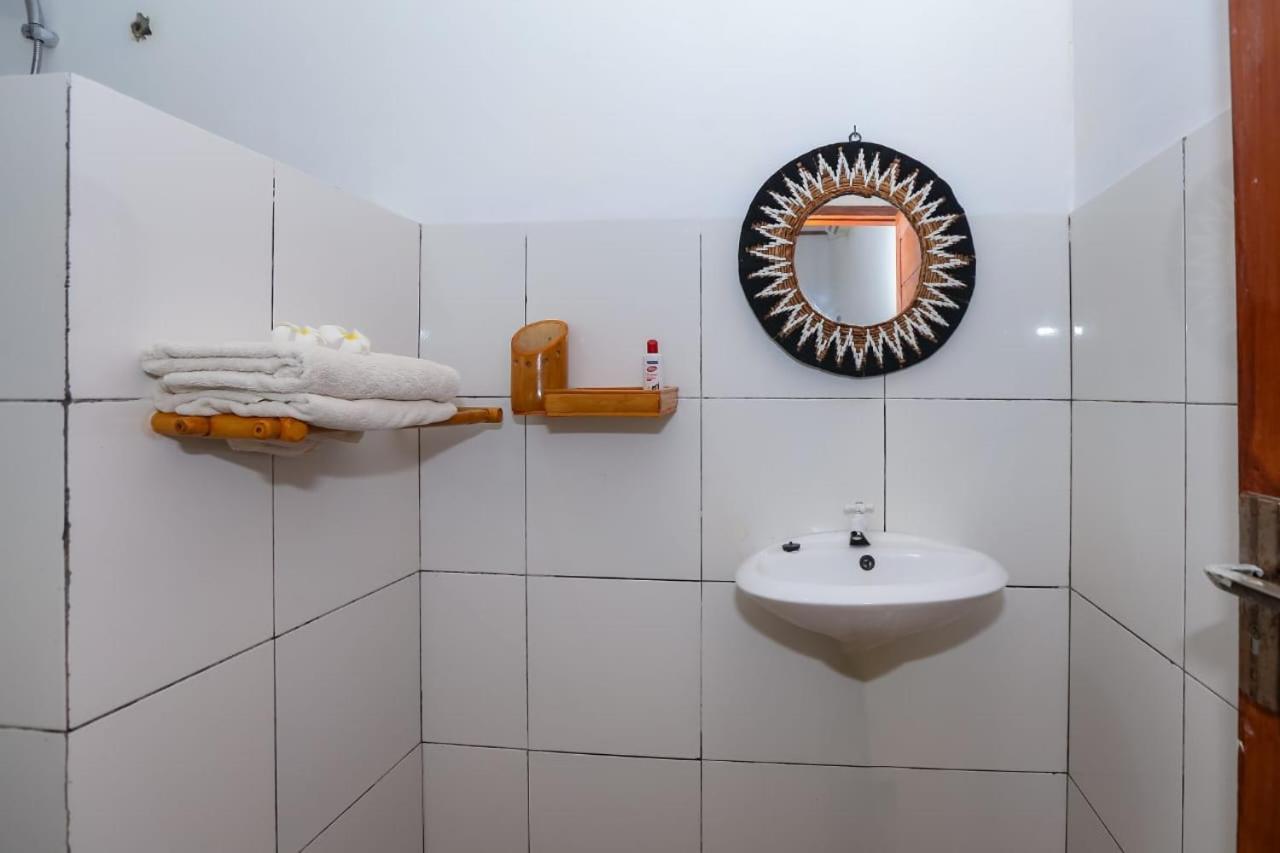 Апартаменты Radika House Гили Траванган Экстерьер фото