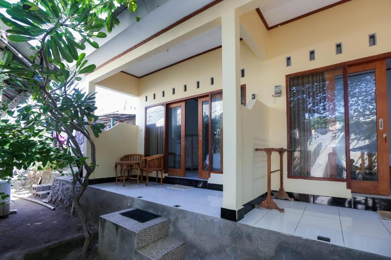 Апартаменты Radika House Гили Траванган Экстерьер фото